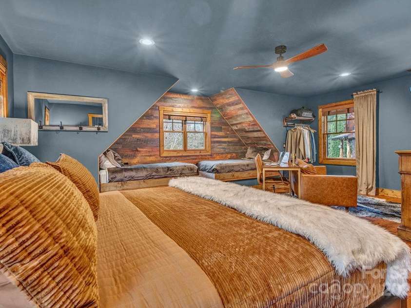 56 Eagle Cottage Lane, Banner Elk, NC 28604.  MLS# CAR4310170, YatesRealty ID 1709. 