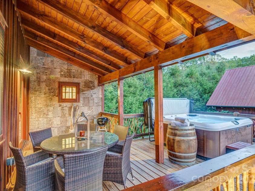 56 Eagle Cottage Lane, Banner Elk, NC 28604.  MLS# CAR4310170, YatesRealty ID 1709. 