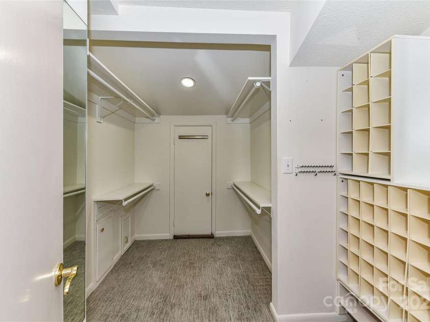 84 Ridgeport Road, Clover, SC 29710.  MLS# CAR4222357, YatesRealty ID 1709. Closet