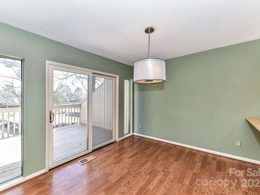 84 Ridgeport Road, Clover, SC 29710.  MLS# CAR4222357, YatesRealty ID 1709. Dining Area