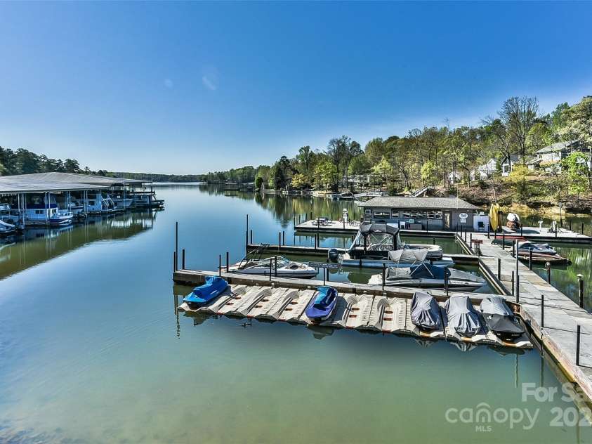 84 Ridgeport Road, Clover, SC 29710.  MLS# CAR4222357, YatesRealty ID 1709. Lake Wylie
