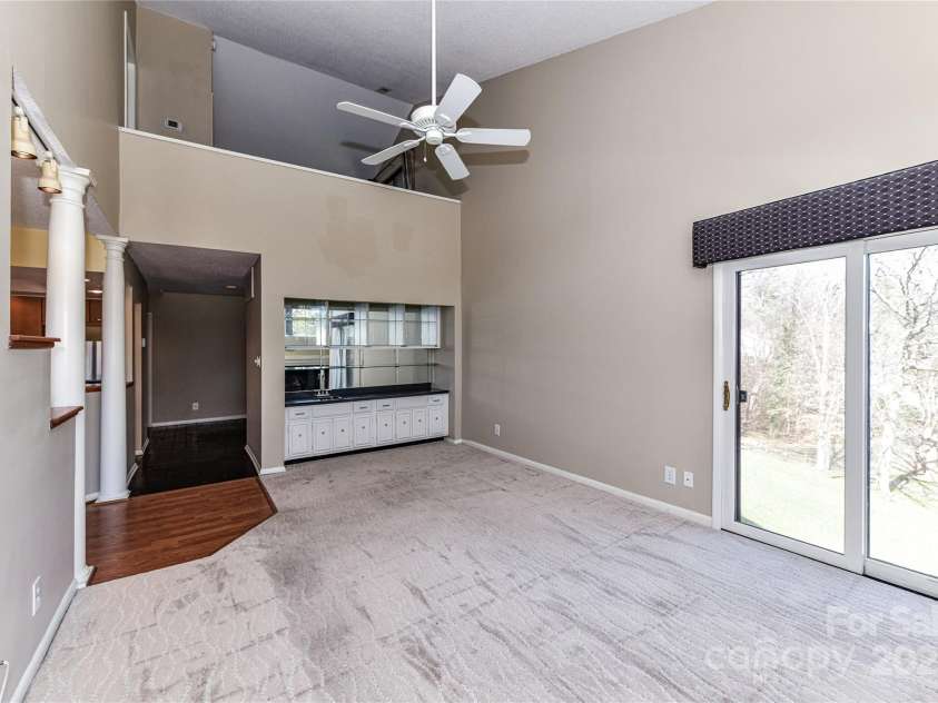 84 Ridgeport Road, Clover, SC 29710.  MLS# CAR4222357, YatesRealty ID 1709. Living Room