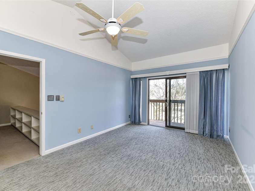 84 Ridgeport Road, Clover, SC 29710.  MLS# CAR4222357, YatesRealty ID 1709. Primary Bedroom