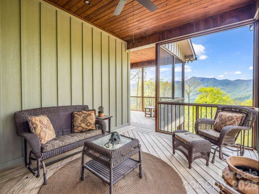 189 Tatanka Trail, Lake Lure, NC 28746.  MLS# CAR4367924, YatesRealty ID 17090. 