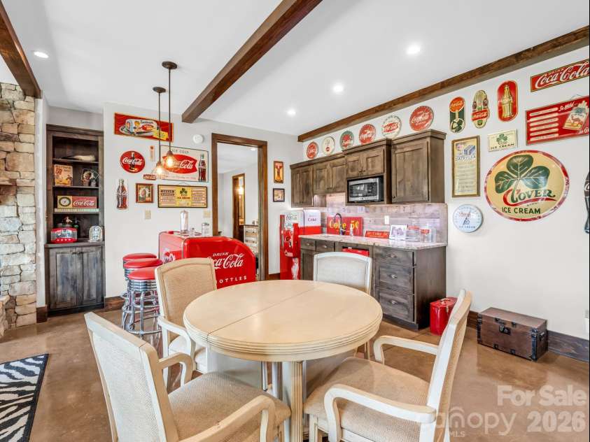 189 Tatanka Trail, Lake Lure, NC 28746.  MLS# CAR4367924, YatesRealty ID 17090. 