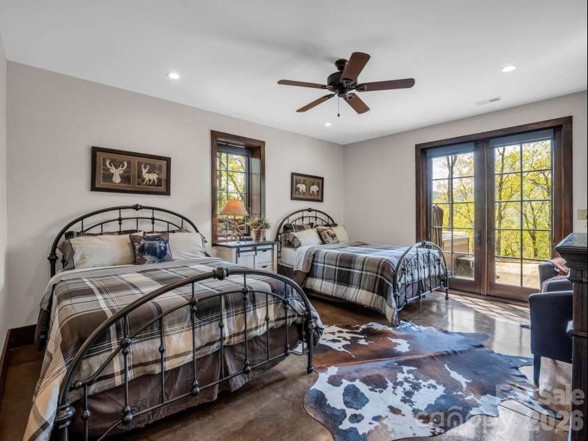 189 Tatanka Trail, Lake Lure, NC 28746.  MLS# CAR4367924, YatesRealty ID 17090. 