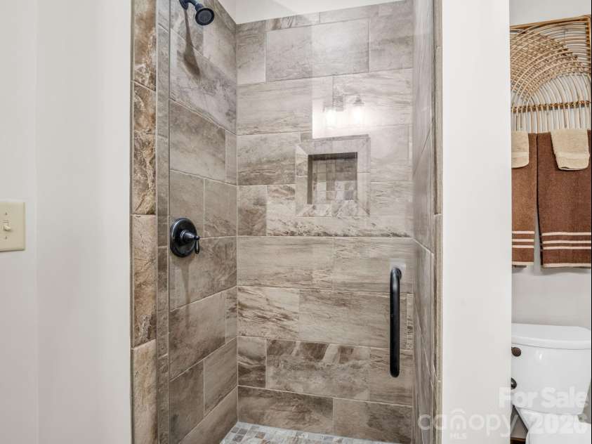 189 Tatanka Trail, Lake Lure, NC 28746.  MLS# CAR4367924, YatesRealty ID 17090. 