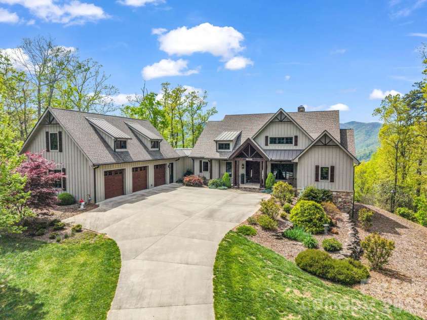 189 Tatanka Trail, Lake Lure, NC 28746.  MLS# CAR4367924, YatesRealty ID 17090. 