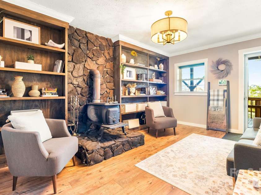 146 Promiseland Road, Canton, NC 28716.  MLS# CAR4308493, YatesRealty ID 17091. 