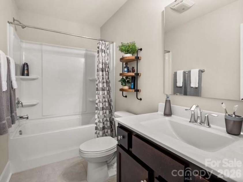 21224 Sanctuary Drive, Lancaster, SC 29720.  MLS# CAR4372611, YatesRealty ID 17091. 