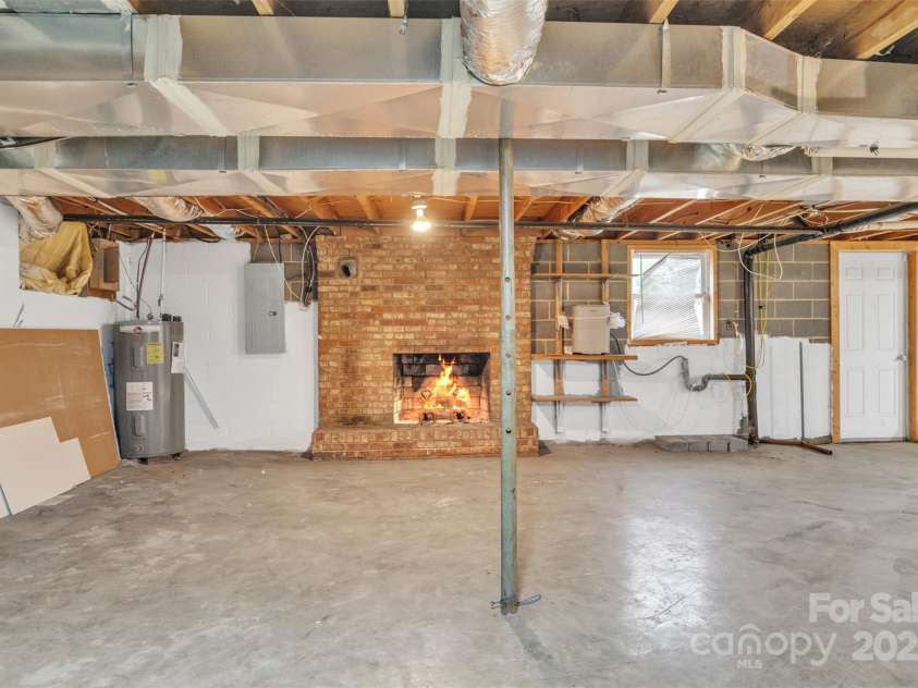 133 Jo Monni Loop, Statesville, NC 28625.  MLS# CAR4254772, YatesRealty ID 17092. 