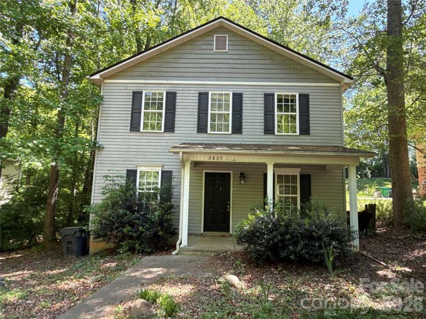 2805 Kendrick Drive, Charlotte, NC 28214.  MLS# CAR4372700, YatesRealty ID 17092. 