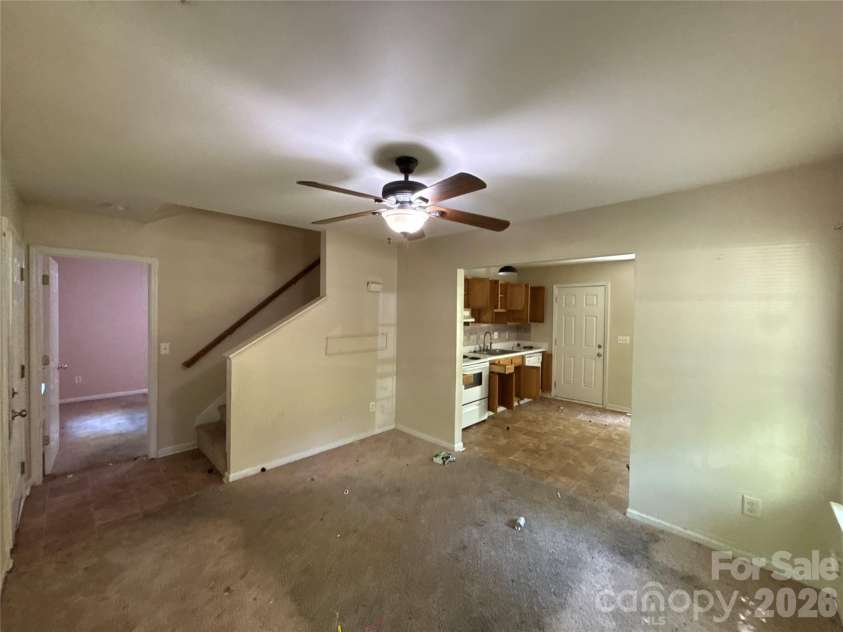 2805 Kendrick Drive, Charlotte, NC 28214.  MLS# CAR4372700, YatesRealty ID 17092. 