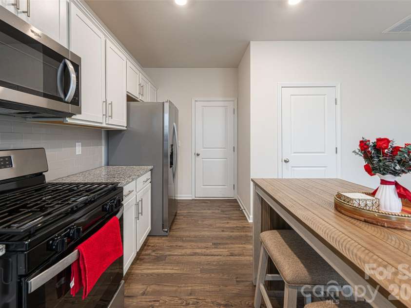 518 Jaca Lane, Arden, NC 28704.  MLS# CAR4328315, YatesRealty ID 17093. 