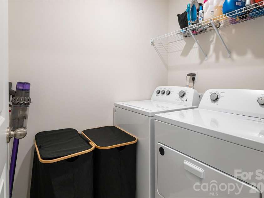 518 Jaca Lane, Arden, NC 28704.  MLS# CAR4328315, YatesRealty ID 17093. Second level Laundry