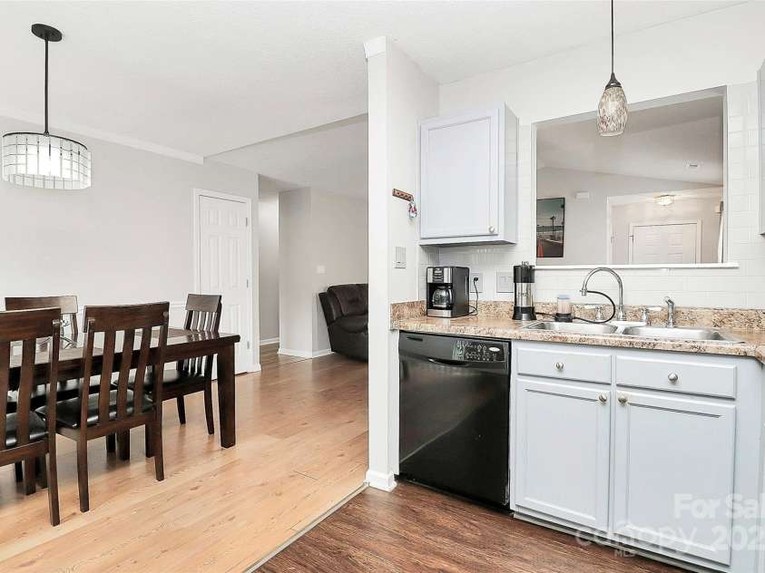 5804 Fairchase Avenue, Charlotte, NC 28269.  MLS# CAR4257297, YatesRealty ID 17093. 