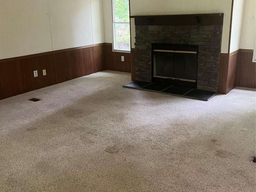 4006 Hillview Drive, Shelby, NC 28152.  MLS# CAR4261129, YatesRealty ID 17094. 