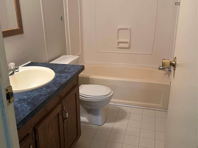 4006 Hillview Drive, Shelby, NC 28152.  MLS# CAR4261129, YatesRealty ID 17094. 