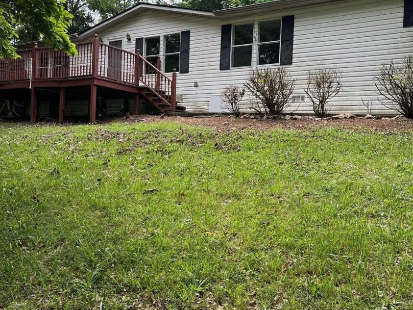 4006 Hillview Drive, Shelby, NC 28152.  MLS# CAR4261129, YatesRealty ID 17094. 