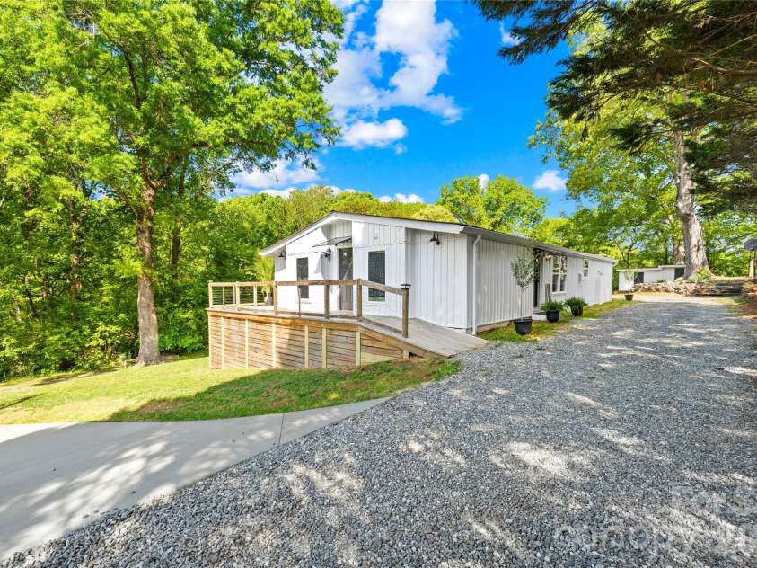 1285 Ring Tail Road, Claremont, NC 28610.  MLS# CAR4369014, YatesRealty ID 17095. 