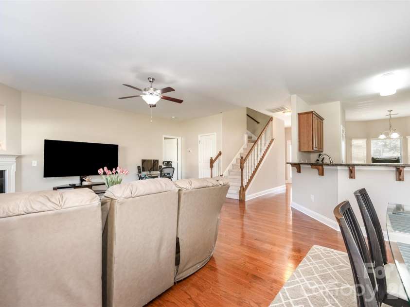 14725 Vaughan Drive, Charlotte, NC 28273.  MLS# CAR4304755, YatesRealty ID 17096. 