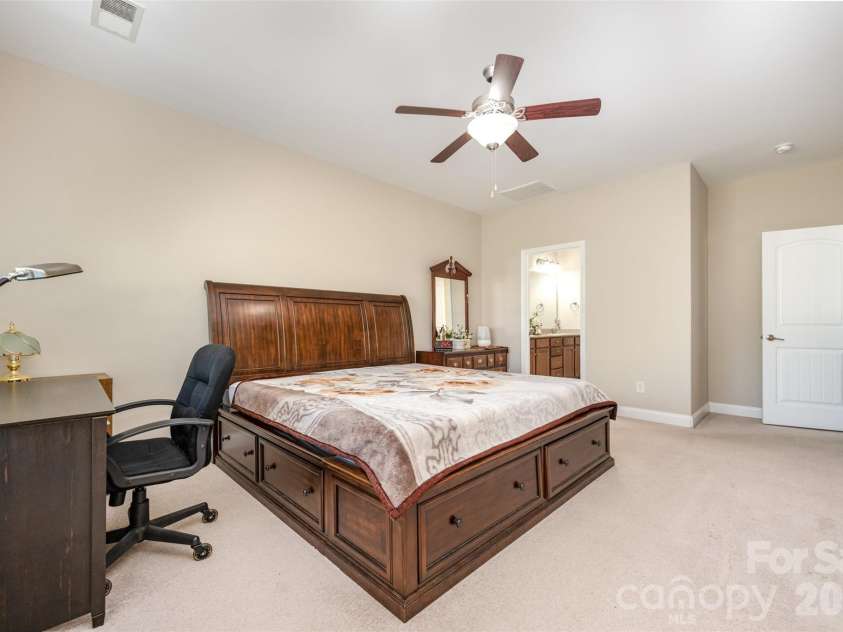 14725 Vaughan Drive, Charlotte, NC 28273.  MLS# CAR4304755, YatesRealty ID 17096. 