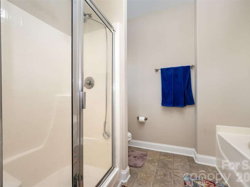 14725 Vaughan Drive, Charlotte, NC 28273.  MLS# CAR4304755, YatesRealty ID 17096. 