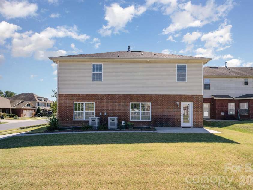 14725 Vaughan Drive, Charlotte, NC 28273.  MLS# CAR4304755, YatesRealty ID 17096. 