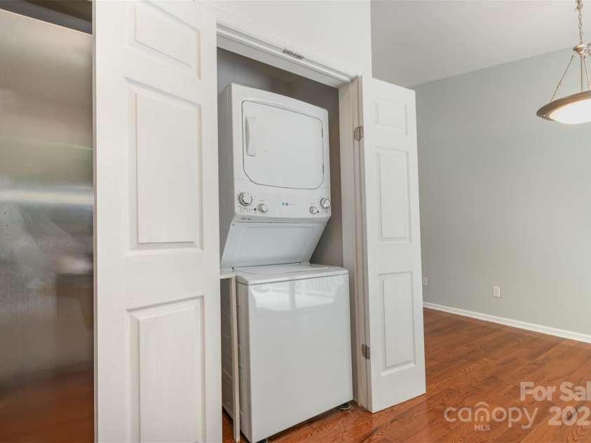 8220 Chrisbry Lane, Charlotte, NC 28215.  MLS# CAR4250869, YatesRealty ID 17097. 