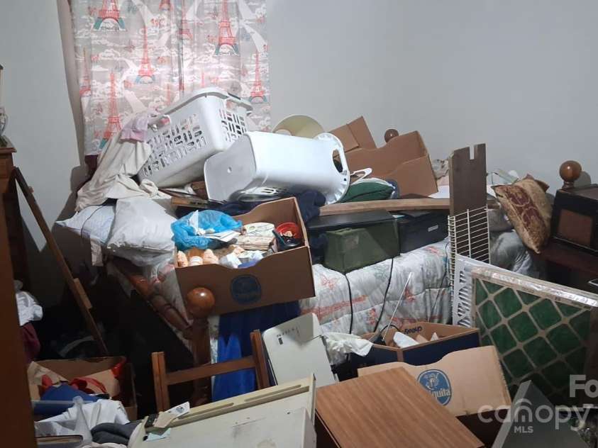 208 Panaview Drive, Gaffney, SC 29341.  MLS# CAR4332872, YatesRealty ID 1710. 