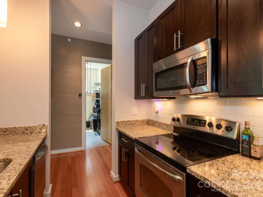 2116 Mcclintock Road, Charlotte, NC 28205.  MLS# CAR4274992, YatesRealty ID 1710. 