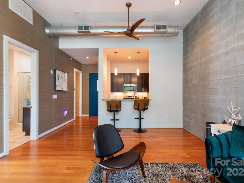 2116 Mcclintock Road, Charlotte, NC 28205.  MLS# CAR4274992, YatesRealty ID 1710. 