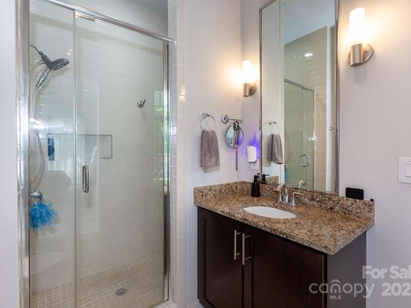 2116 Mcclintock Road, Charlotte, NC 28205.  MLS# CAR4274992, YatesRealty ID 1710. 
