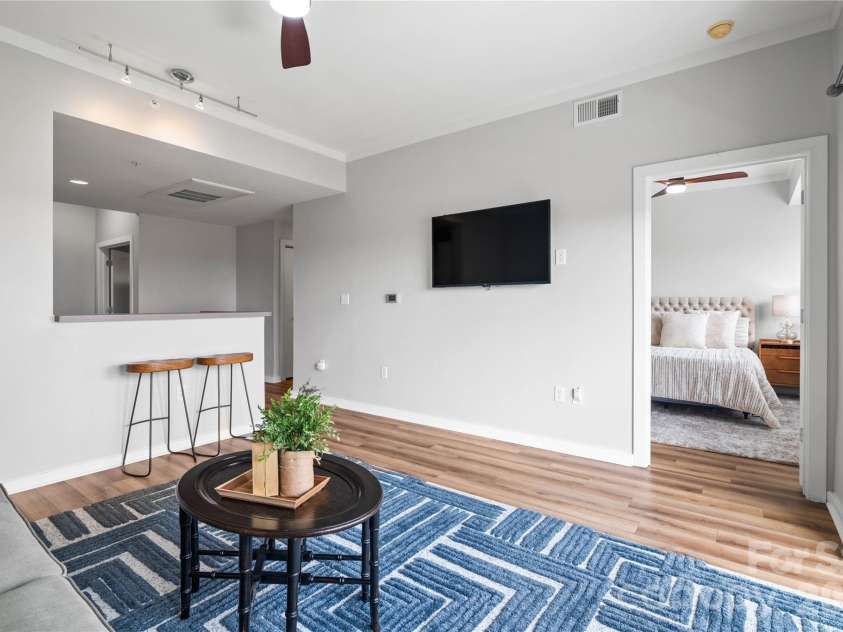 715 Church Street, Charlotte, NC 28202.  MLS# CAR4313109, YatesRealty ID 1710. Open Living Room