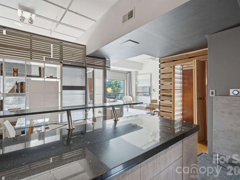 715 Church Street, Charlotte, NC 28202.  MLS# CAR4399857, YatesRealty ID 1710. 