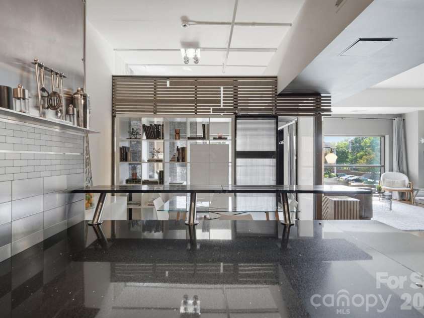 715 Church Street, Charlotte, NC 28202.  MLS# CAR4399857, YatesRealty ID 1710. 