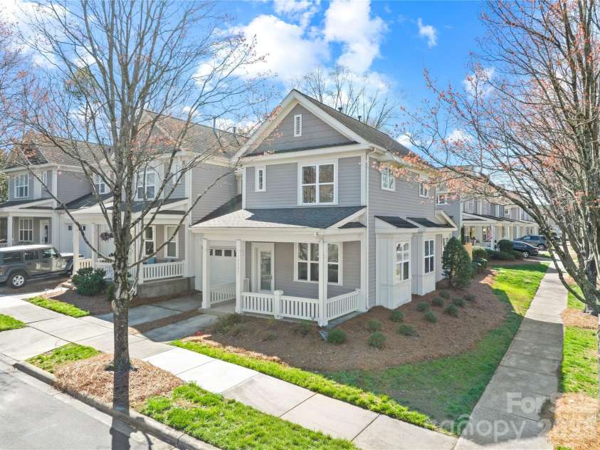 18225 Taffrail Way, Cornelius, NC 28031.  MLS# CAR4356285, YatesRealty ID 17102. 