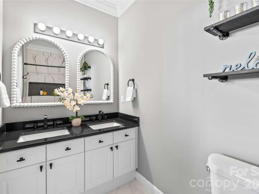 18225 Taffrail Way, Cornelius, NC 28031.  MLS# CAR4356285, YatesRealty ID 17102. 