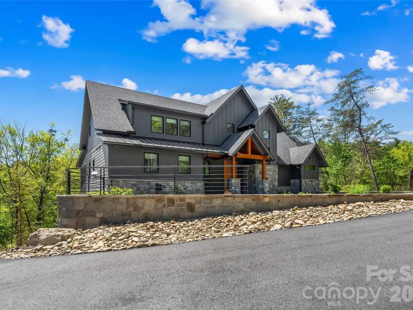 1503 Black Forest Drive, Marion, NC 28752.  MLS# CAR4370977, YatesRealty ID 17103. 