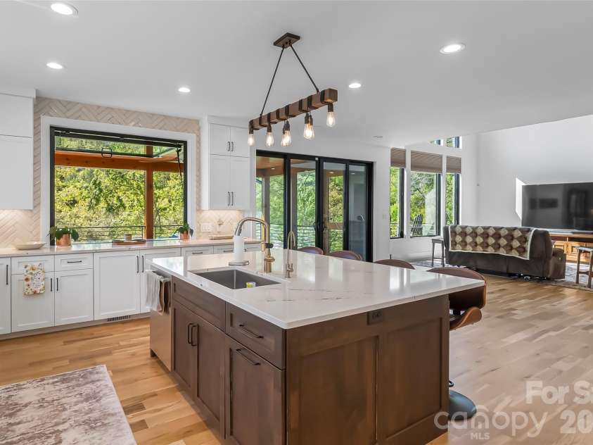 1503 Black Forest Drive, Marion, NC 28752.  MLS# CAR4370977, YatesRealty ID 17103. 