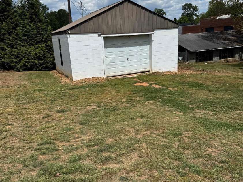 203 Laurel Street, Valdese, NC 28690.  MLS# CAR4371951, YatesRealty ID 17104. 