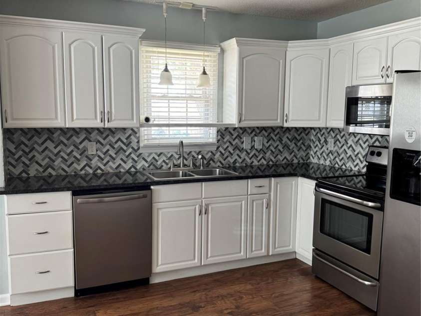 203 Laurel Street, Valdese, NC 28690.  MLS# CAR4371951, YatesRealty ID 17104. 