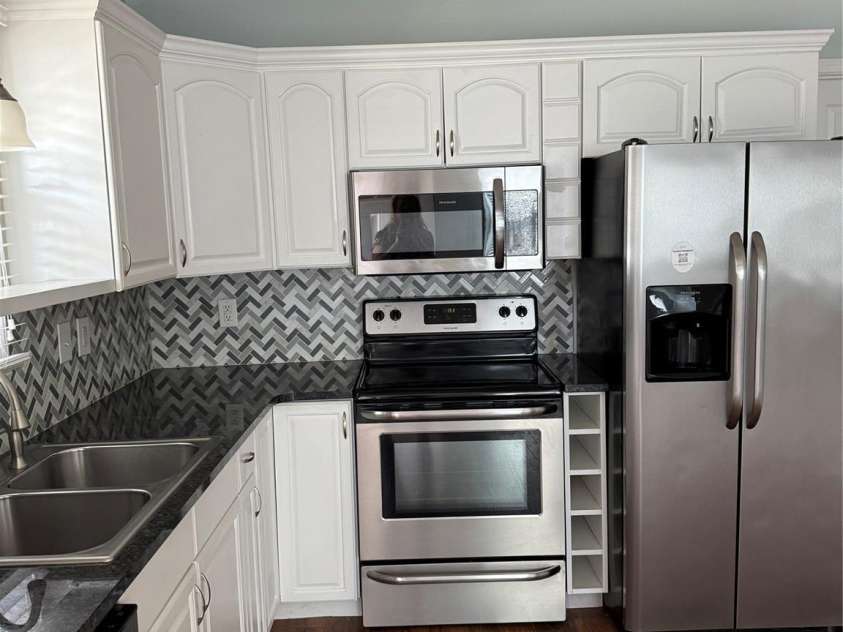 203 Laurel Street, Valdese, NC 28690.  MLS# CAR4371951, YatesRealty ID 17104. 