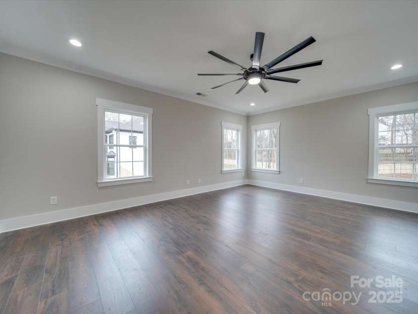 1304 Pleasant Plains Road, Matthews, NC 28105.  MLS# CAR4207949, YatesRealty ID 17105. Pic of 1304 Pleasant Plains