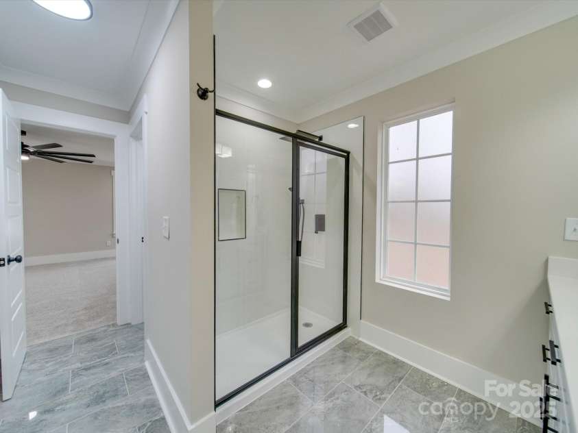 1304 Pleasant Plains Road, Matthews, NC 28105.  MLS# CAR4207949, YatesRealty ID 17105. Pic of 1304 Pleasant Plains