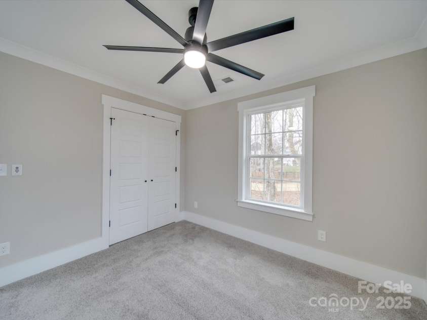1304 Pleasant Plains Road, Matthews, NC 28105.  MLS# CAR4207949, YatesRealty ID 17105. Pic of 1304 Pleasant Plains