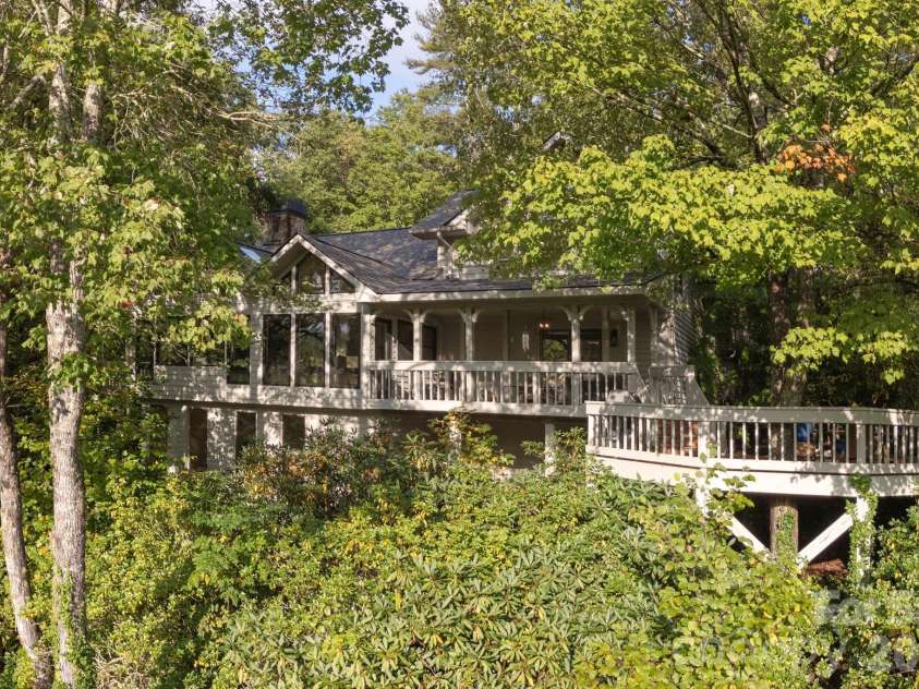 940 Winding Creek Road, Sapphire, NC 28774.  MLS# CAR4352136, YatesRealty ID 17105. 