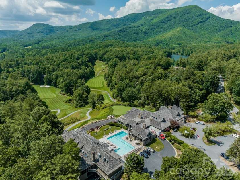 940 Winding Creek Road, Sapphire, NC 28774.  MLS# CAR4352136, YatesRealty ID 17105. 