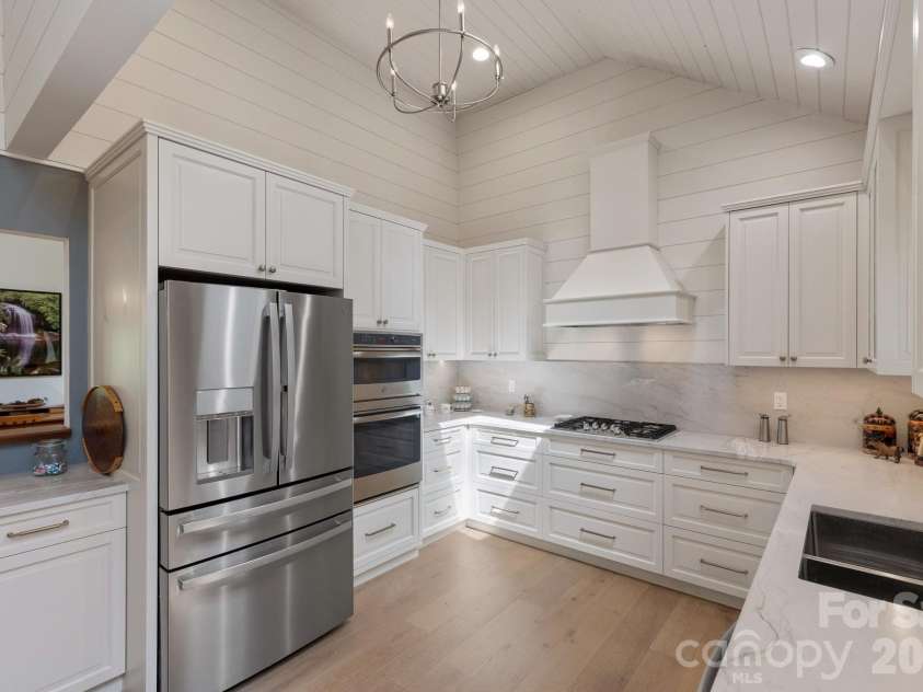 940 Winding Creek Road, Sapphire, NC 28774.  MLS# CAR4352136, YatesRealty ID 17105. 
