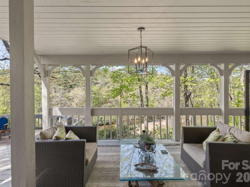 940 Winding Creek Road, Sapphire, NC 28774.  MLS# CAR4352136, YatesRealty ID 17105. 